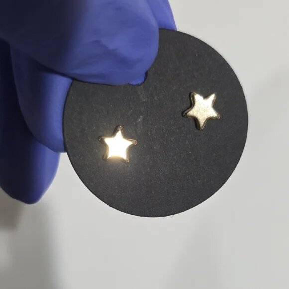 Stunning Gold Star Stud Earrings - Minimalist Dainty Women's Fashion Jewelry - Picture 8 of 10